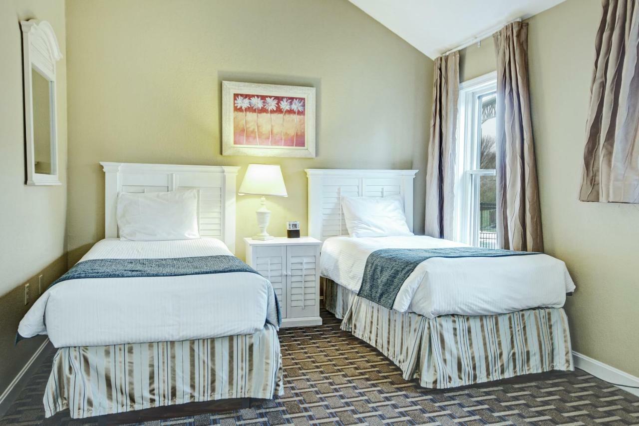 Club Wyndham Newport Overlook Jamestown Exterior photo